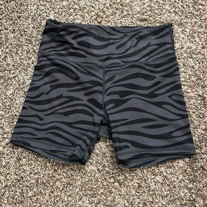 Zyia light n tight shorts